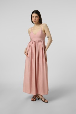 Пудрова сукня на тонких бретелях
