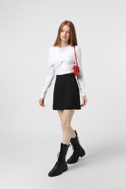 Чорна спідниця-шорти з костюмної тканини з вовною