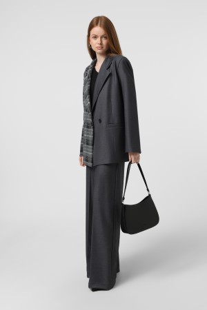 Сірий жакет колорблок з костюмної тканини з вовною