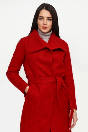 Красное  пальто из мохера